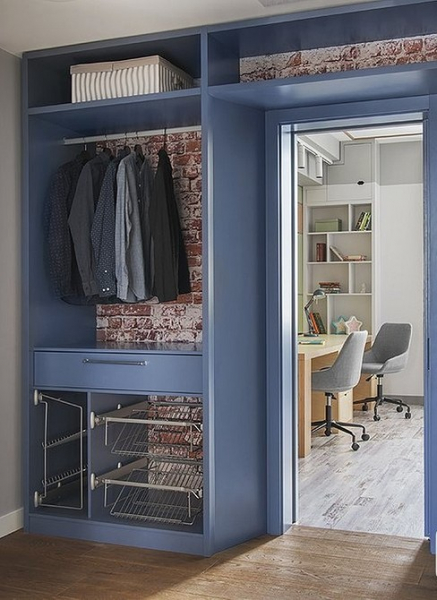 6 вариантов обустройства гардероба в маленькой квартире