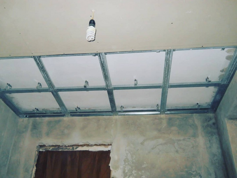 Как сделать подвесной потолок в ванной: 2 пошаговые инструкции